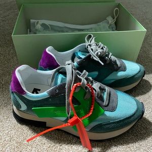 OFF WHITE HG RUNNER SNEAKER WOMEN SZ 7